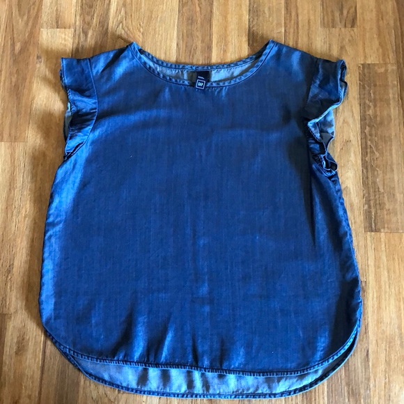 GAP Tops - Gap denim colored ruffled sleeve top